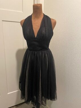 Unique Vintage Black Chiffon Tulle Halter Swing Midi Dress XS